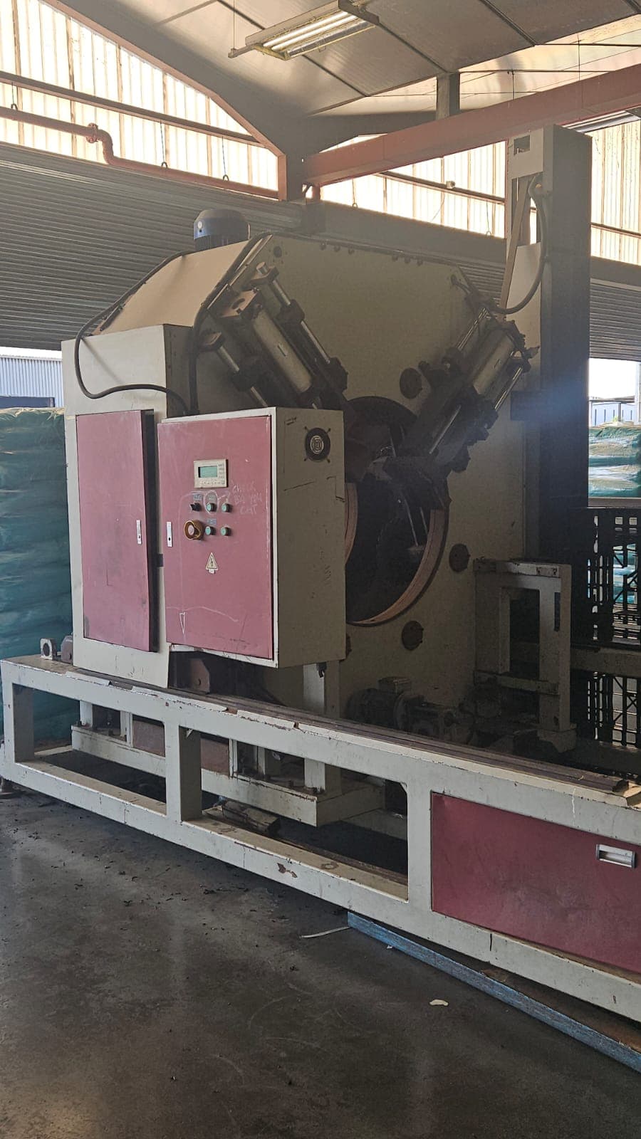 HDPE pipe extrusion line on the PEXMART factory floor